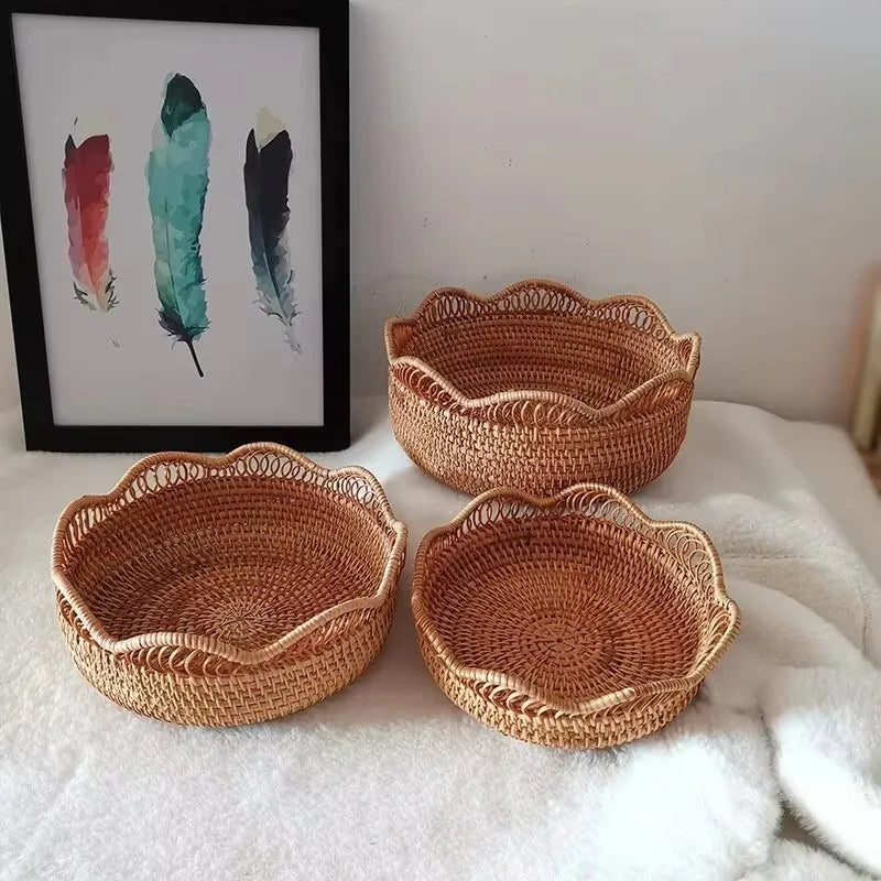 Hand-Woven Fruit Storage Basket Rattan Storage Tray Wicker Baskets Bread Food Breakfast Display Box Handicrafts Home Decoration