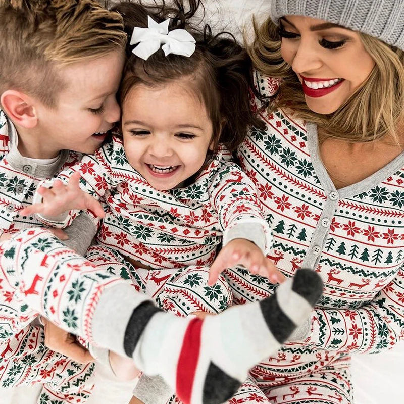 2026 Christmas Family Matching Pajamas New Year Xmas Father Mother Kids Baby Clothes Set Dad Mom And Daughter Son Pyjamas Outfit