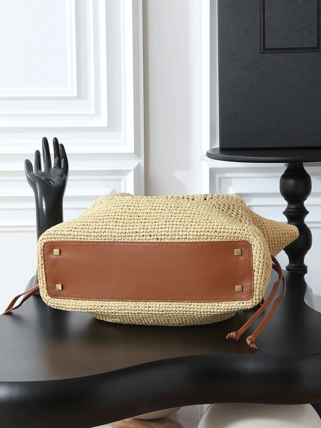 2026 Spring Summer Hot Sale New Fashion Beige Raffia Woven Bag, Versatile Large Capacity Tote for Shoulder & Hand Carry