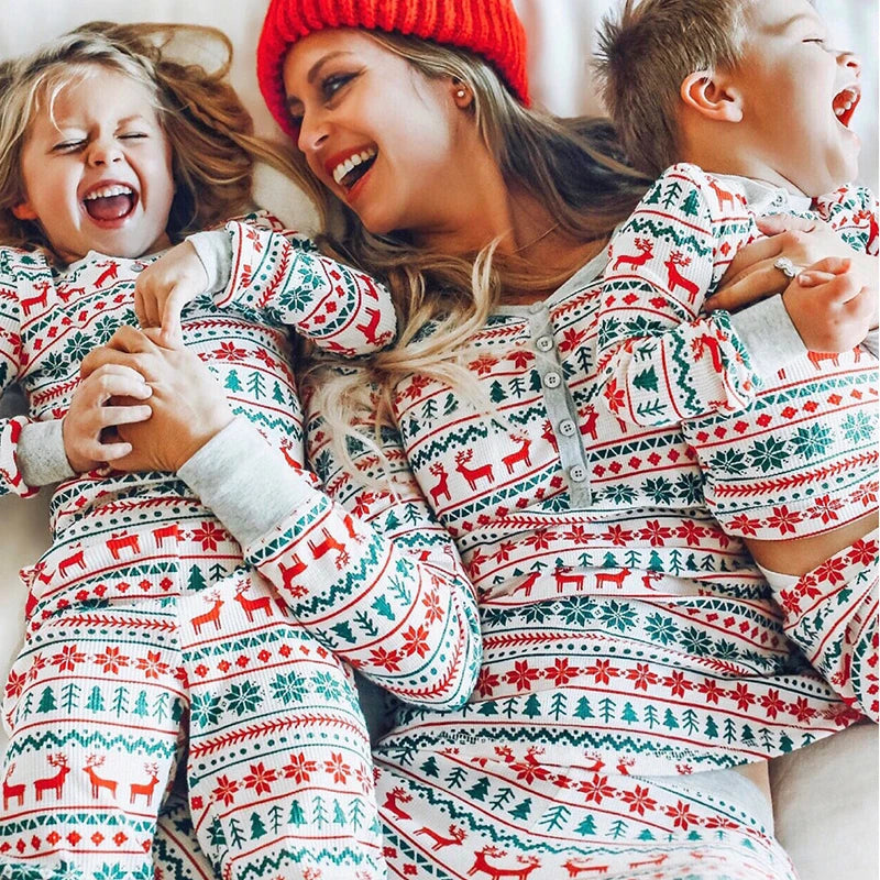2026 Christmas Family Matching Pajamas New Year Xmas Father Mother Kids Baby Clothes Set Dad Mom And Daughter Son Pyjamas Outfit