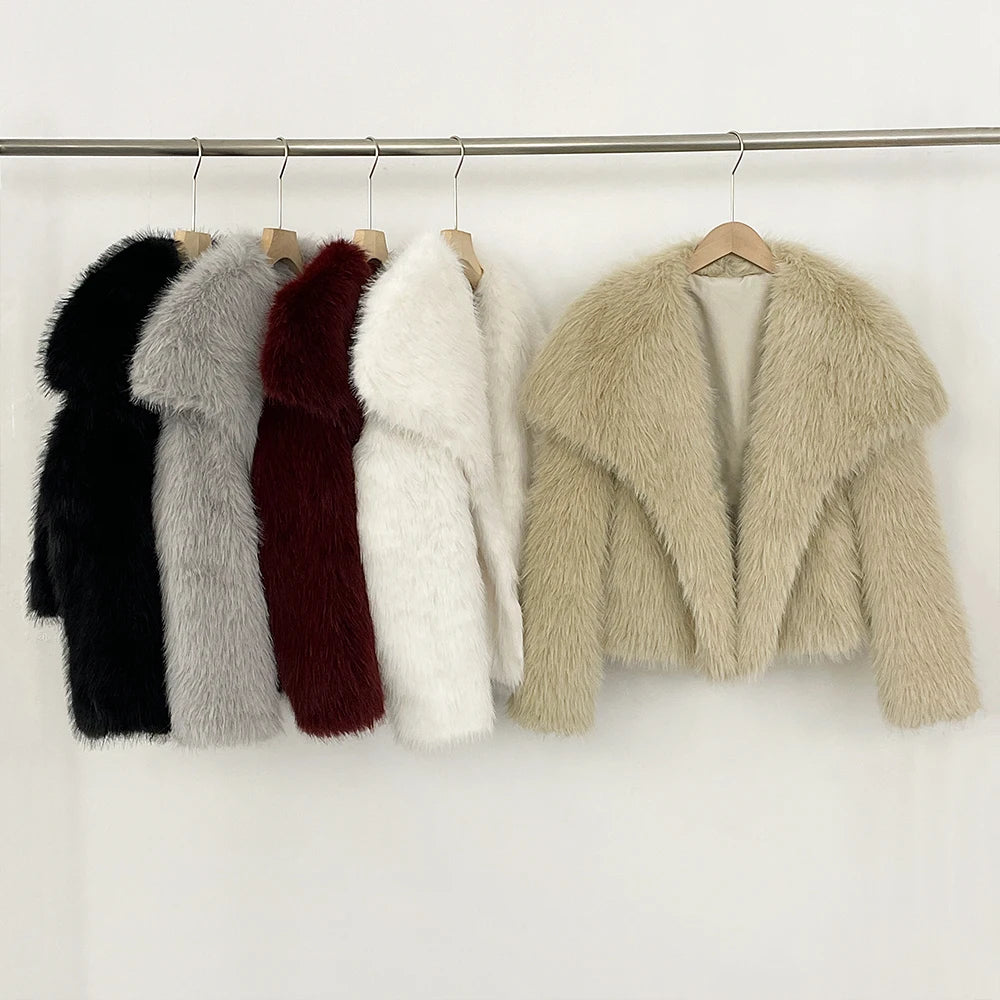 Womens Faux Fur Coat Cropped Soft Plush Artificial Short Fur Coat Holiday Party Elegant Winter Fashion Outerwear Coats for Women