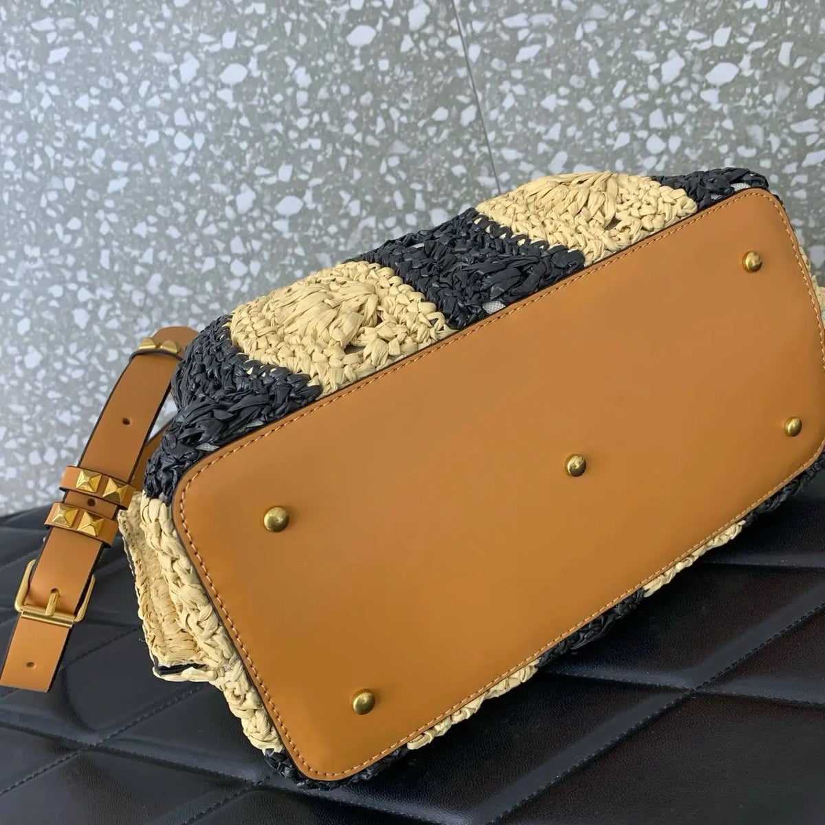 Elegant Two-tone Wave Pattern Lafite Grass Tote Handbag for Women Large Capacity Shopping Bag Handheld Or Shoulder Carry