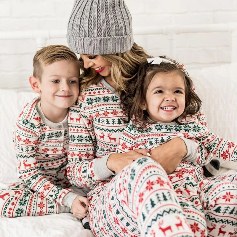 2026 Christmas Family Matching Pajamas New Year Xmas Father Mother Kids Baby Clothes Set Dad Mom And Daughter Son Pyjamas Outfit