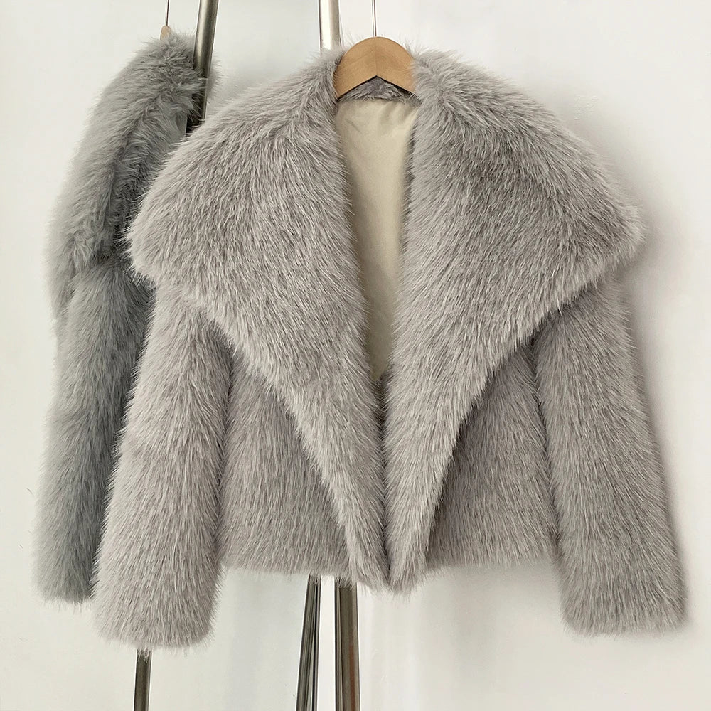 Womens Faux Fur Coat Cropped Soft Plush Artificial Short Fur Coat Holiday Party Elegant Winter Fashion Outerwear Coats for Women