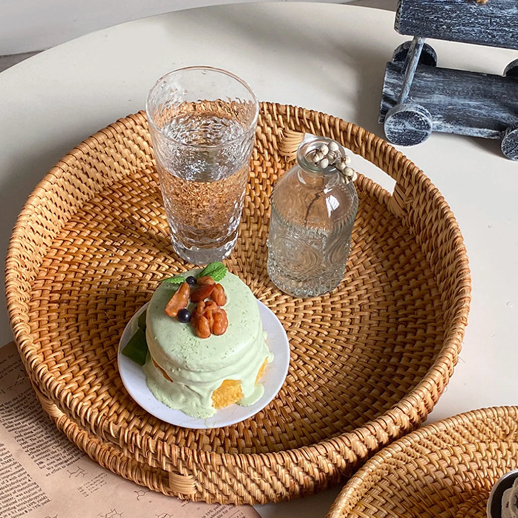 Handwoven Round Rattan Serving Tray Decorative Woven Basket Food Serving Basket for Storage Bread Fruit Breakfast Snacks