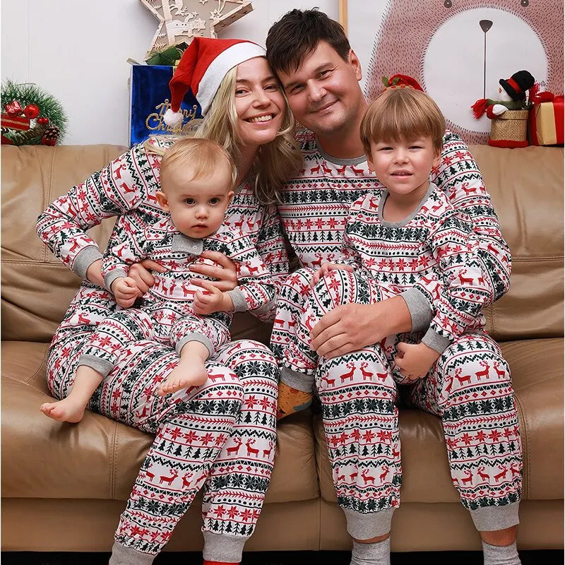 2026 Christmas Family Matching Pajamas New Year Xmas Father Mother Kids Baby Clothes Set Dad Mom And Daughter Son Pyjamas Outfit
