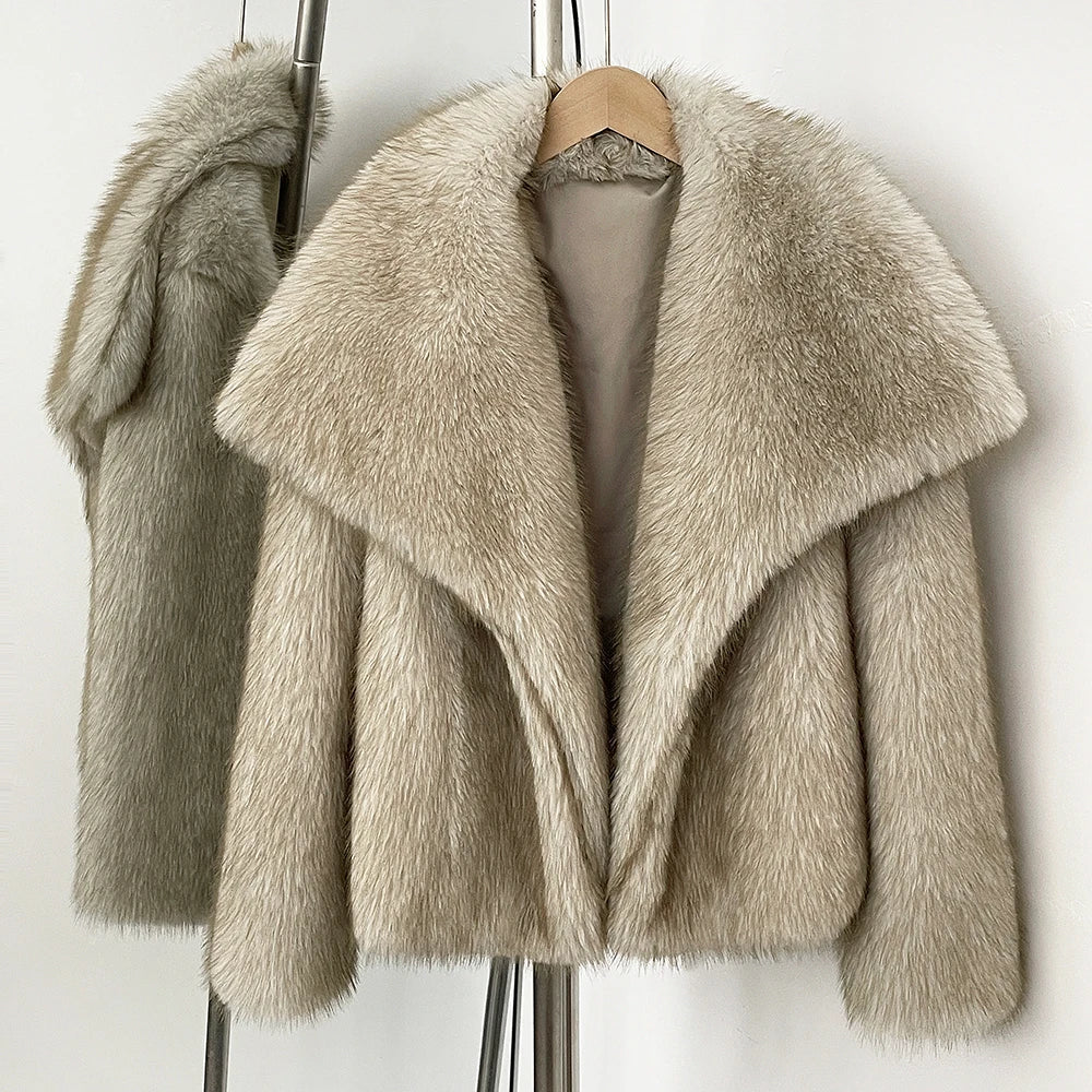 Womens Faux Fur Coat Cropped Soft Plush Artificial Short Fur Coat Holiday Party Elegant Winter Fashion Outerwear Coats for Women